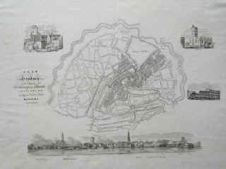 Ritter, E. / Wienbarg, Ludolf / Kittler, Robert Plan von Hamburg mit Angabe der Verheerung des Brandes vom 5. bis 8. Mai 1842.  Alte Original Lithografie. Lithografie von E. Ritter. Plan und vier Ansichten auf einem Blatt. 1) Alsterpanorama mit St. Gertrud, Holzdamm, St. Jacobi, Zuchthaus, Zuchthausstraße, St. Petri, St. Catharinen, Alter Jungfernstieg, Neue Börse, St. Nicolai, Pavillon. 2) St. Nicolai. 3) St. Petri. 4) Rathaus. Blatt Format 37,1 x 46,5 cm. Motiv im Format ca. 25,0 x 36,5 cm. Lithografie aus dem Buch von Ludolf Wienbarg "Hamburg und seine Brandtage. Ein historisch-kritischer Beitrag" erschienen im Verlag Robert Kittler, Hamburg. Druck der Lithographie von Speckter & Co, 1843. Gedruckte Signatur "E. Ritter fec." 