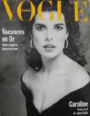 Vogue Paris Nr. 687, Juin - Juillet 1988. Vacances en Or / Robes legeres / Bijoux de reve / Caroline sans fard et sans faste. En couverture Caroline de Monaco.  Paris, Les Editions Conde Nast, 1988. 