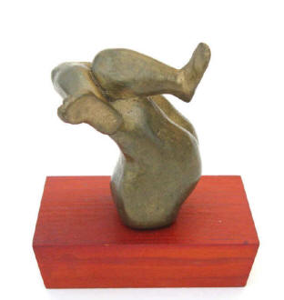 Kleinbronze Bronzeskulptur "Beine hoch" hell patiniert von der Stormarner Künstlerin Elke Rehder