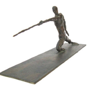  Fechter im Angriff, Bronzeskulptur der Stormarner Künstlerin Elke Rehder