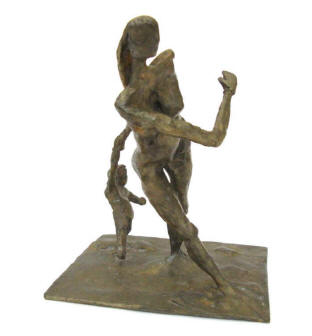 Mutter und Kind - Bronzeskulptur mit heller Patina. Objekt der Bildhauerin Elke Rehder.
