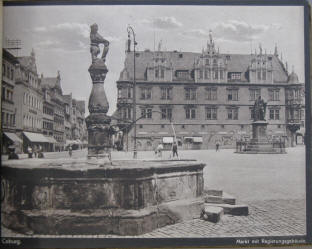 Coburg Markt mit Regierungsgebäude um 1910.