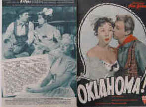 Oklahoma.  Illustrierte Film-Bühne Nr. 3679, München ( 1957 ). Farbiges Front Cover. 4 Seiten mit Fotos in Kupfertiefdruck. Regie: Fred Zinnemann. Musik: Richard Rodgers. Mit Gordon MacRae, Gloria Grahame, Gene Nelson