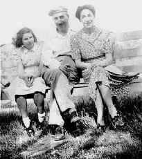 Stefan Zweig, seine Frau Lotte und deren Nichte Eva  1940 in Bath in England
