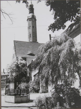 Am Stadtmuseum in Zittau. Foto Hoffmann, 1974.